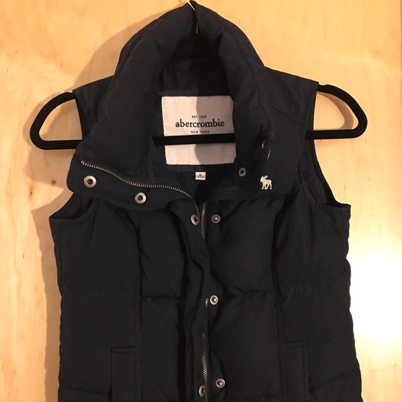 Abercrombie & Fitch Jackets & Blazers - Abercrombie Black Down Vest Size M Gently Used